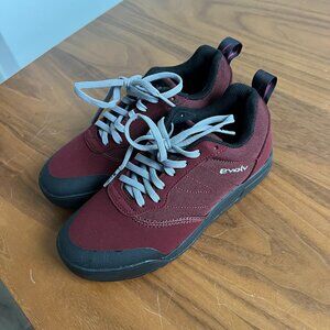 Evolv Rebel Approach Shoe Size 6 BRAND NEW
